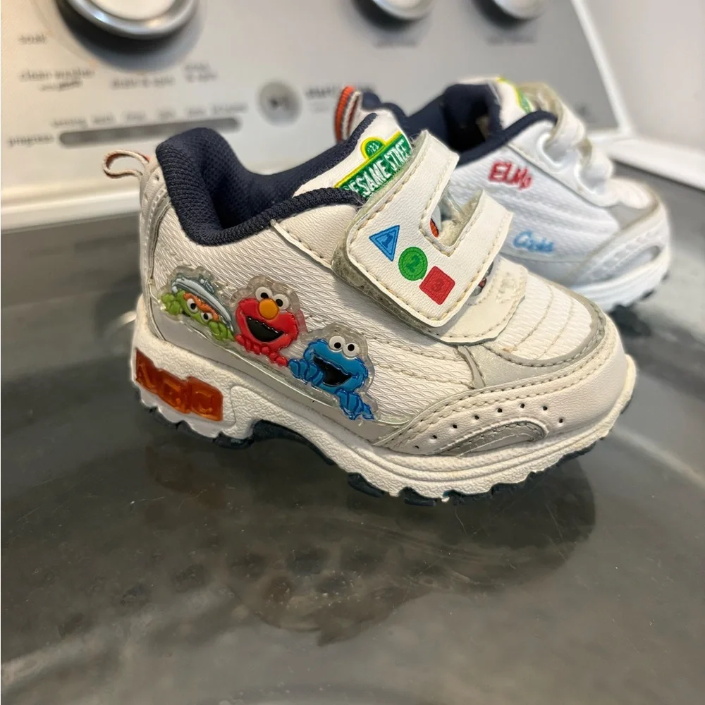 Vintage Y2K 2008 Sesame Street Kids Sneakers - Elmo, Grouch, Cookie Monster - Picture 1 of 10